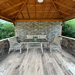 Villa Dereici *