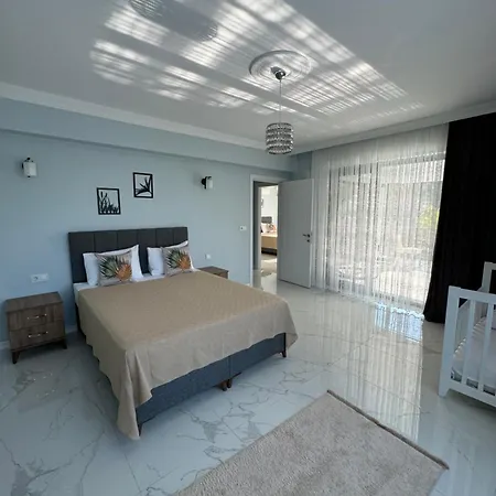 Dereici Villa